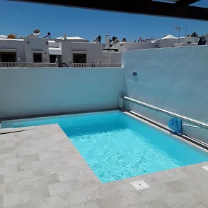 Karina Puerto del Carmen (Lanzarote)